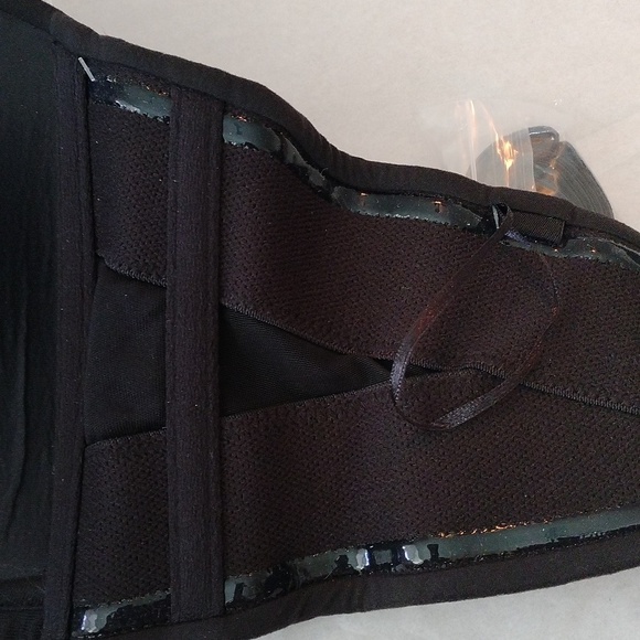 Bali Women's Comfort Revolution Multiway Straps Strapless Bra, Black, Large - Picture 9 of 11